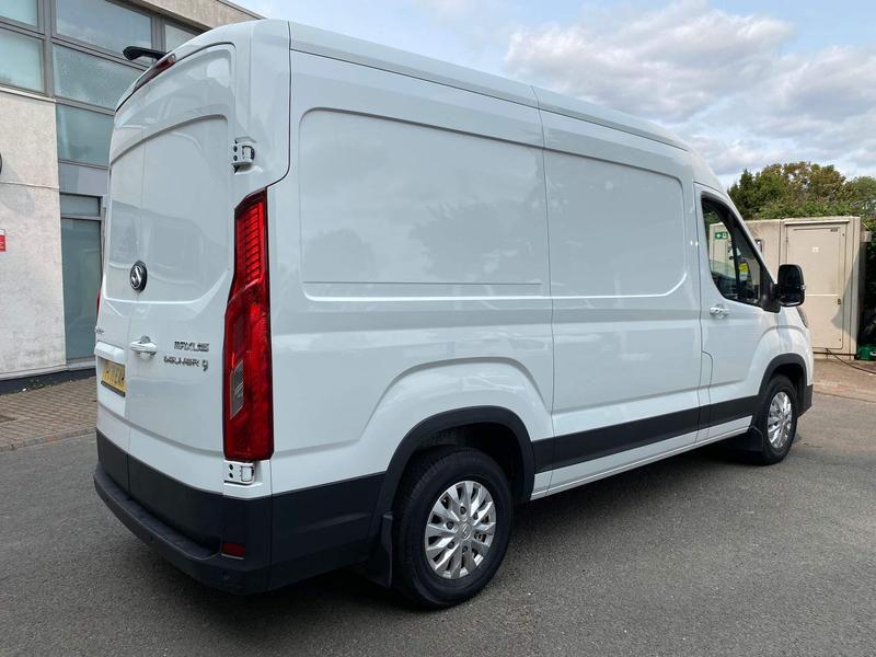 Maxus Deliver 9 2.0 D20 LUX FWD L2 H2 Euro 6 (s/s) 5dr